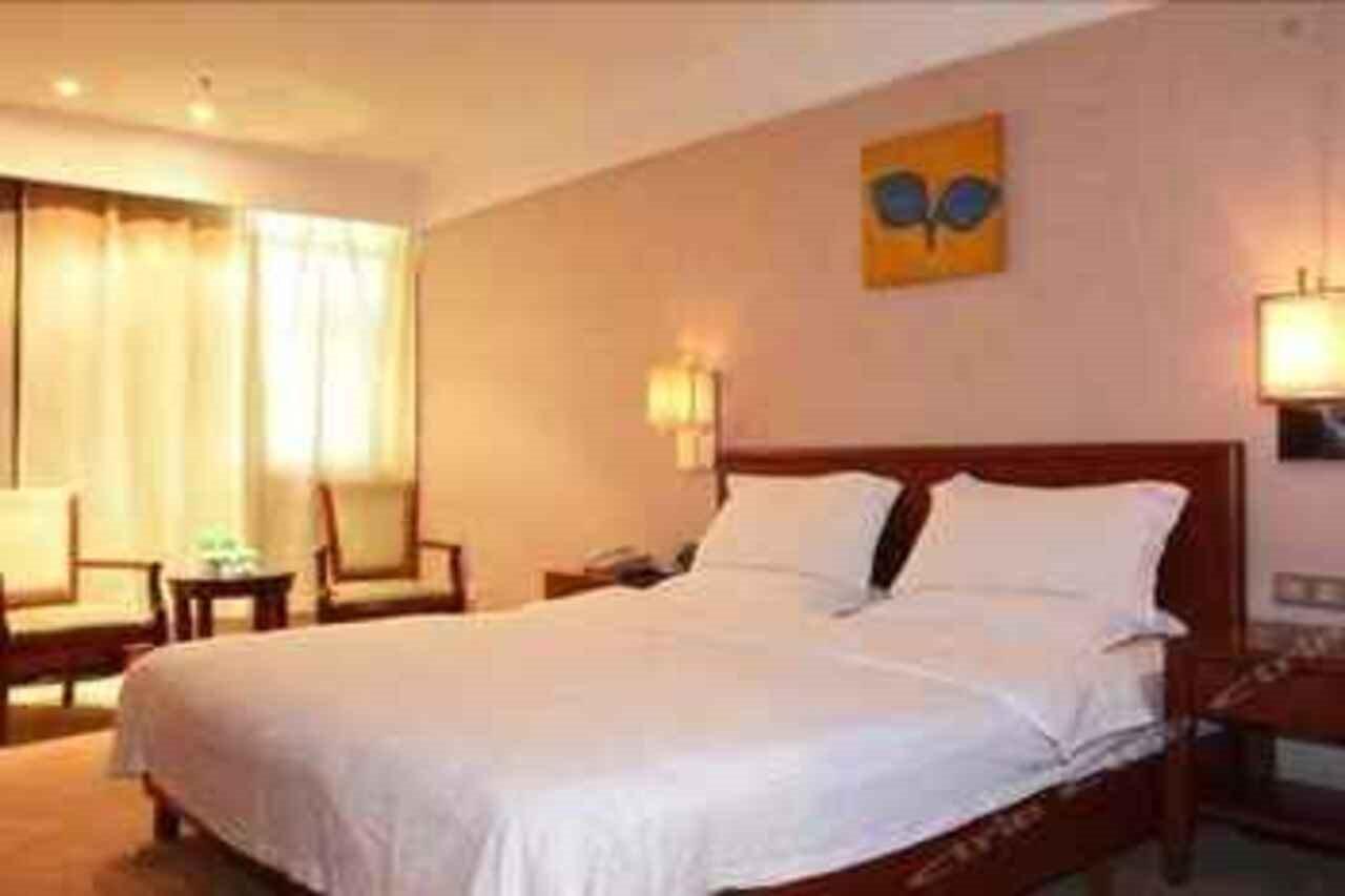 Greentree Inn Dongguan Houjie Business Hotel Exterior photo