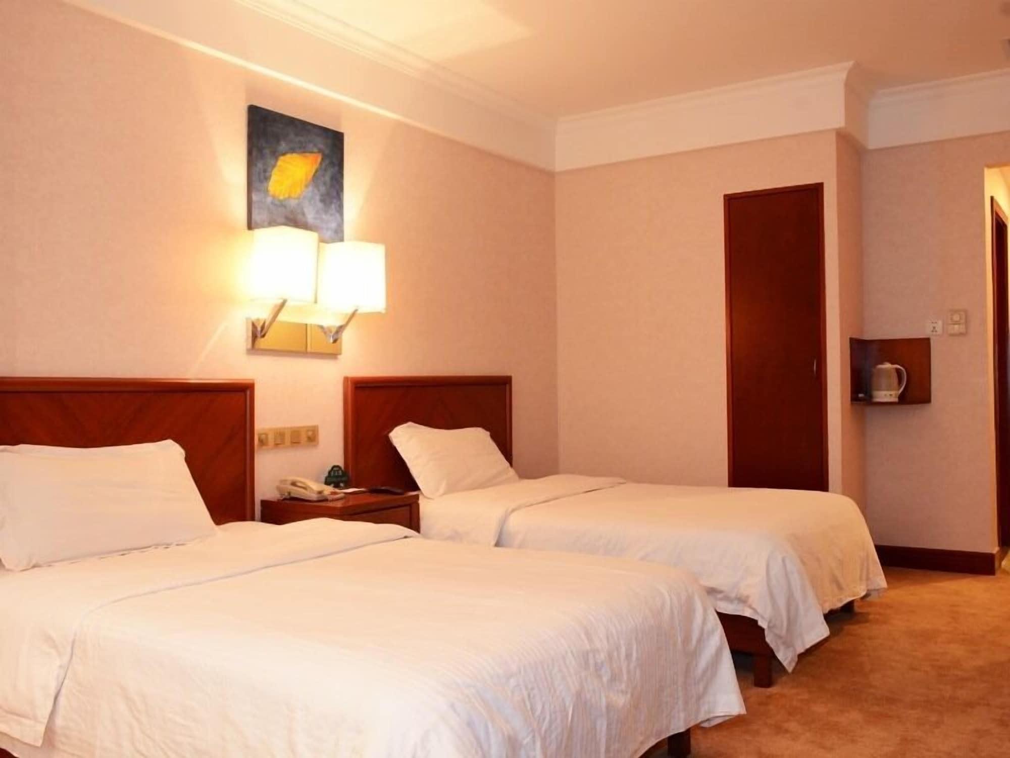 Greentree Inn Dongguan Houjie Business Hotel Exterior photo