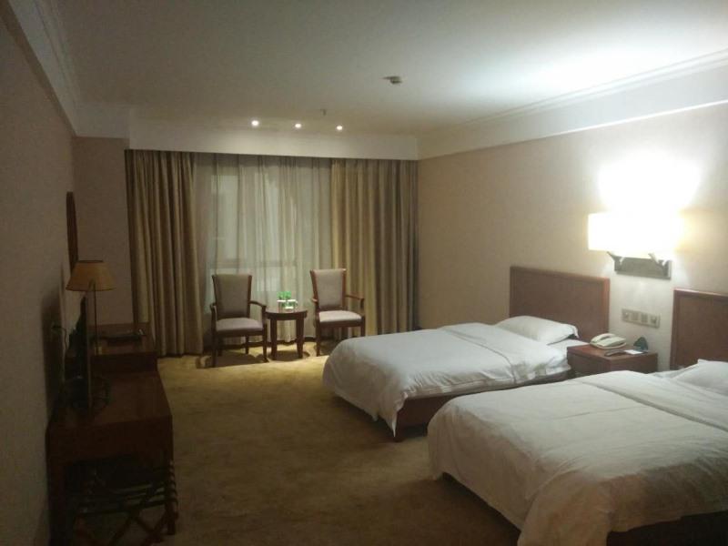 Greentree Inn Dongguan Houjie Business Hotel Exterior photo