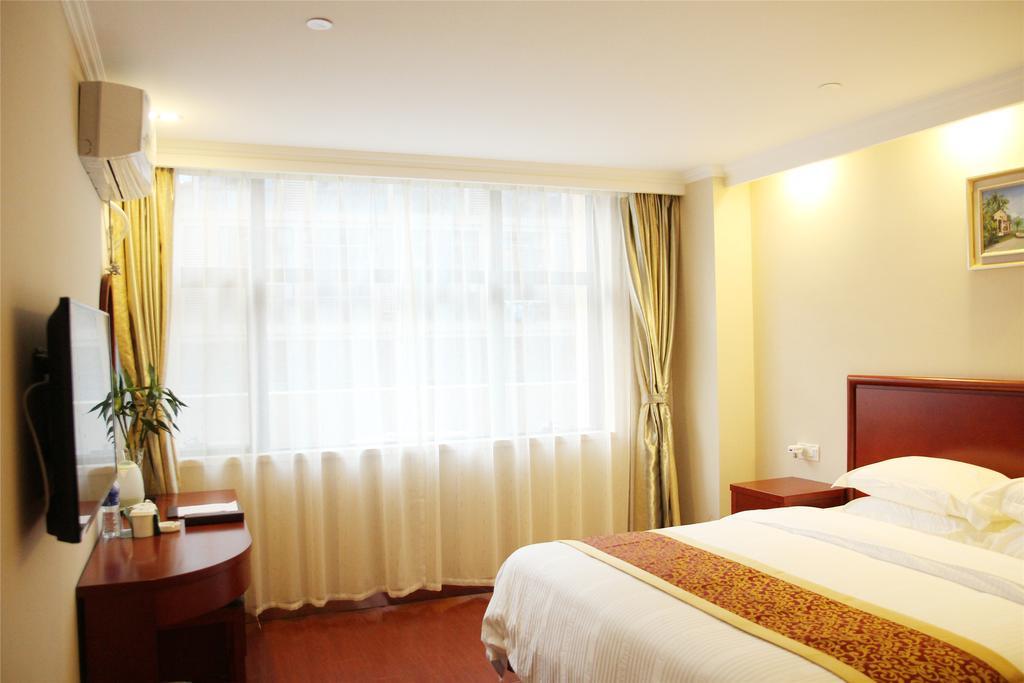 Greentree Inn Dongguan Houjie Business Hotel Exterior photo