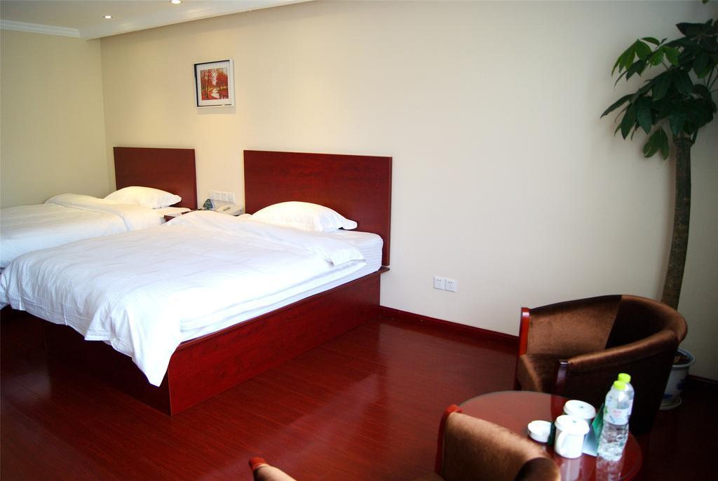 Greentree Inn Dongguan Houjie Business Hotel Exterior photo