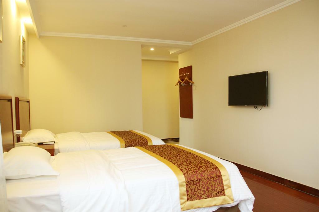Greentree Inn Dongguan Houjie Business Hotel Exterior photo